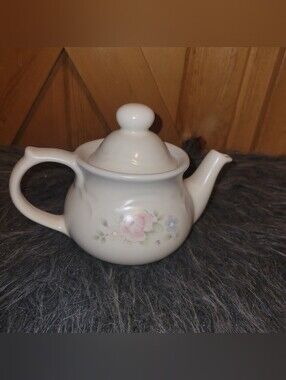 Tea Rose Pfaltzgraff Mini Teapot